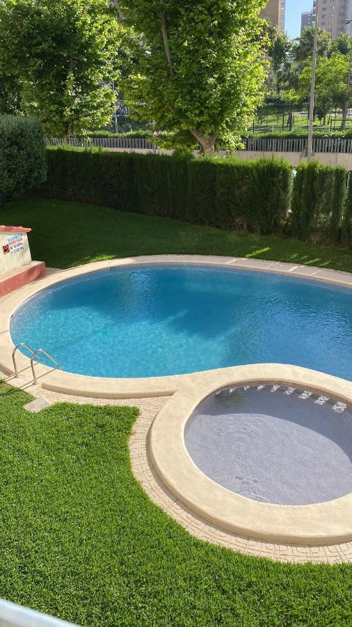 Edificio Gijon Newly Renovated Two-Bedroom Apartment בנידורם מראה חיצוני תמונה